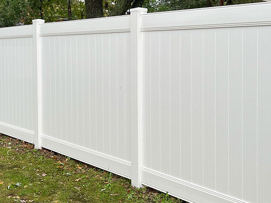 vinyl fence Blaine Minnesota